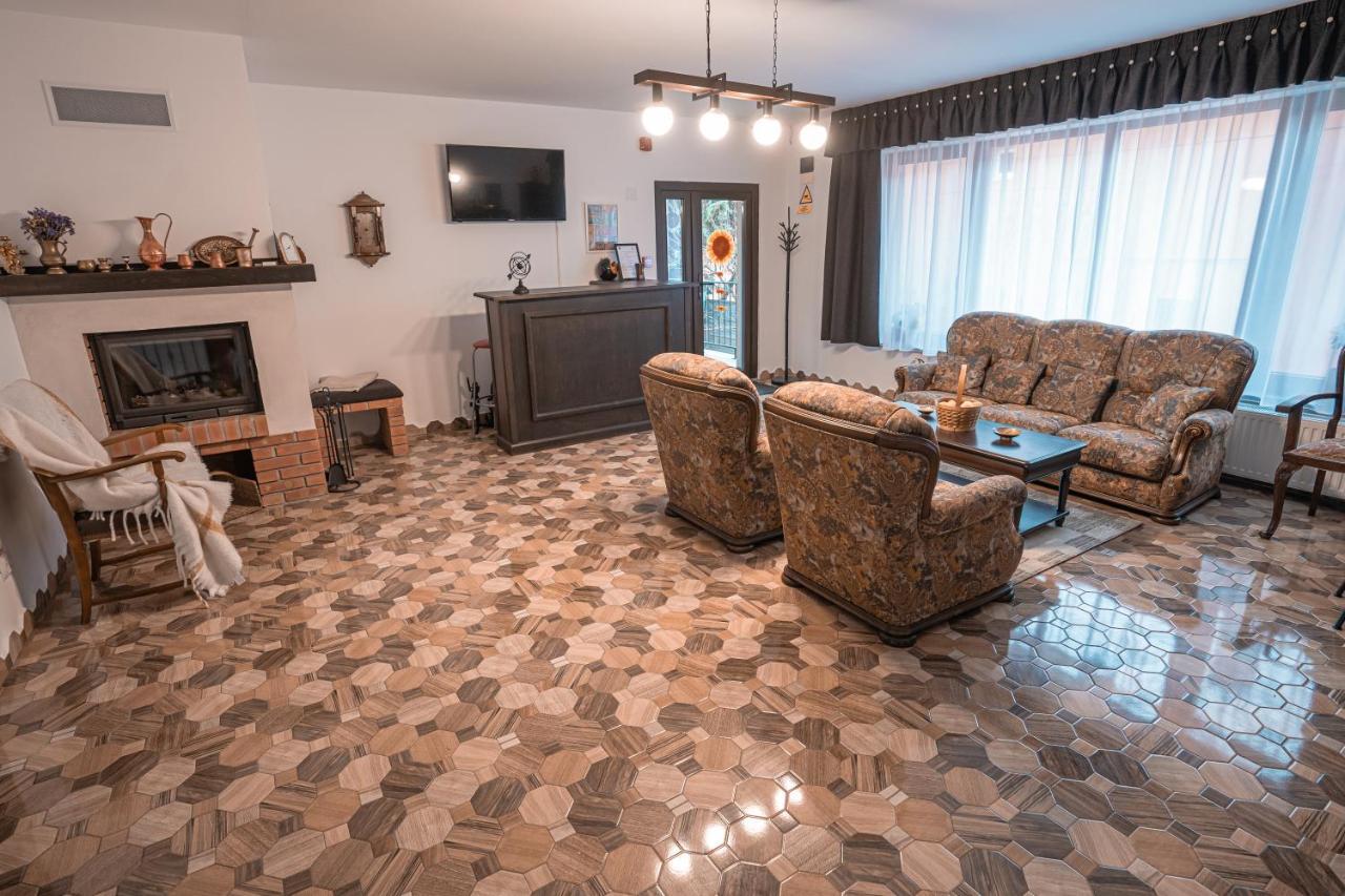 Casa Danei Hotell Braşov Exteriör bild